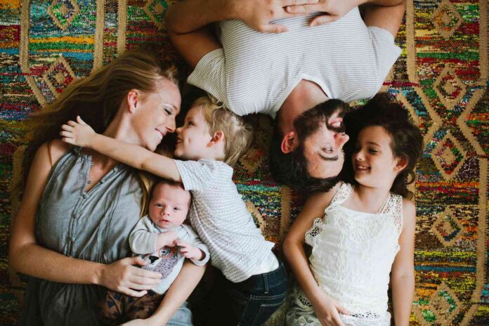 Ebeveynlikte Güven ve Sevgi Aile Bağlarını Güçlendiren 10 Yöntem1